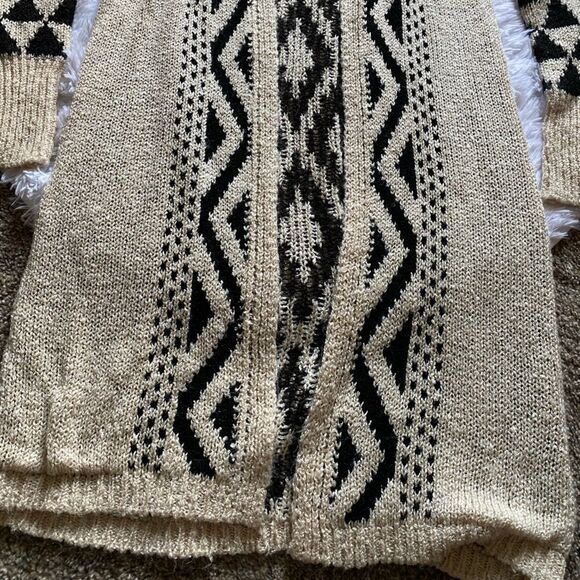 Saltwater Luxe Open Front Sweater Cardigan Acrylic Black Cream Womens Size XS - Picture 3 of 6
